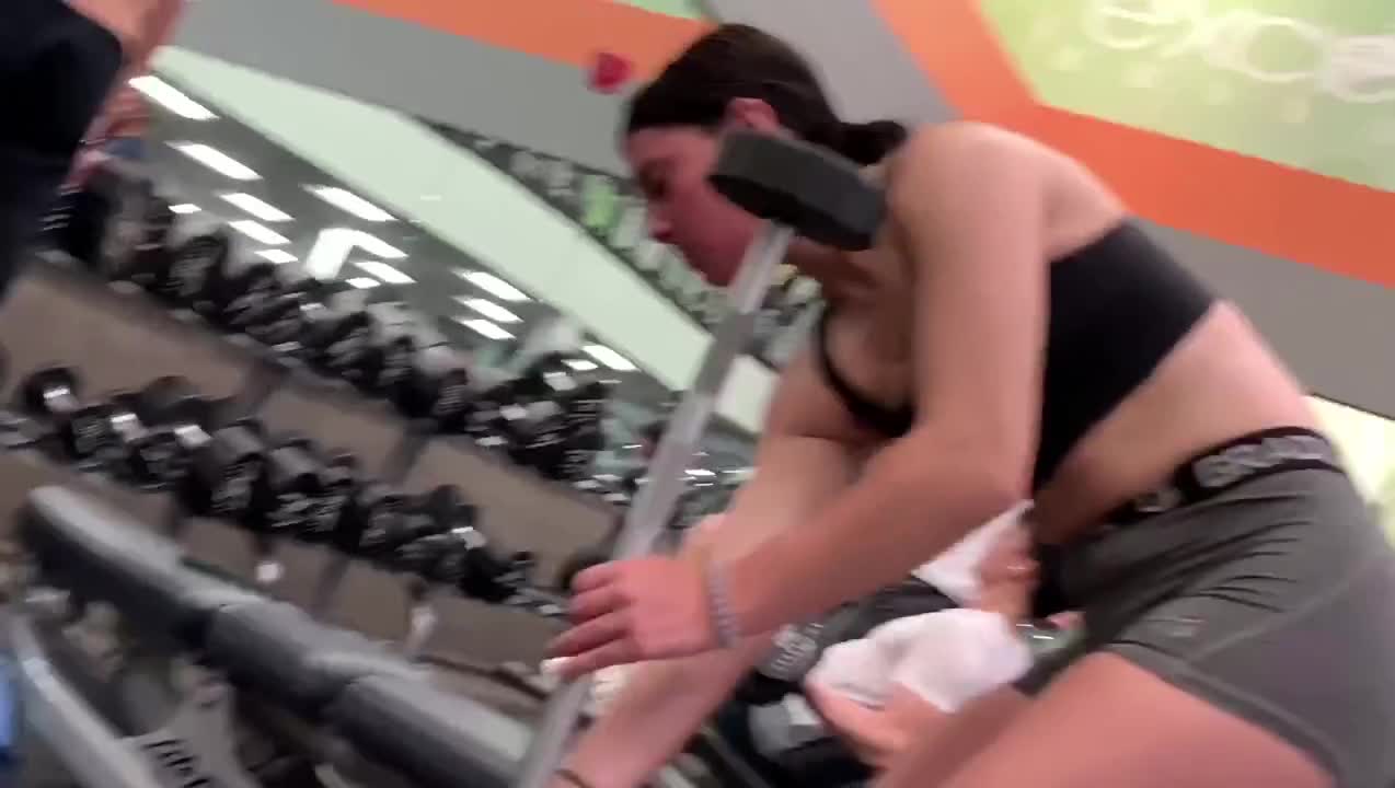 Watch Filming Young Teen In The Gym With Hidden Cam Short Sex Videos - Duration: 02:05 | ePornNEW.