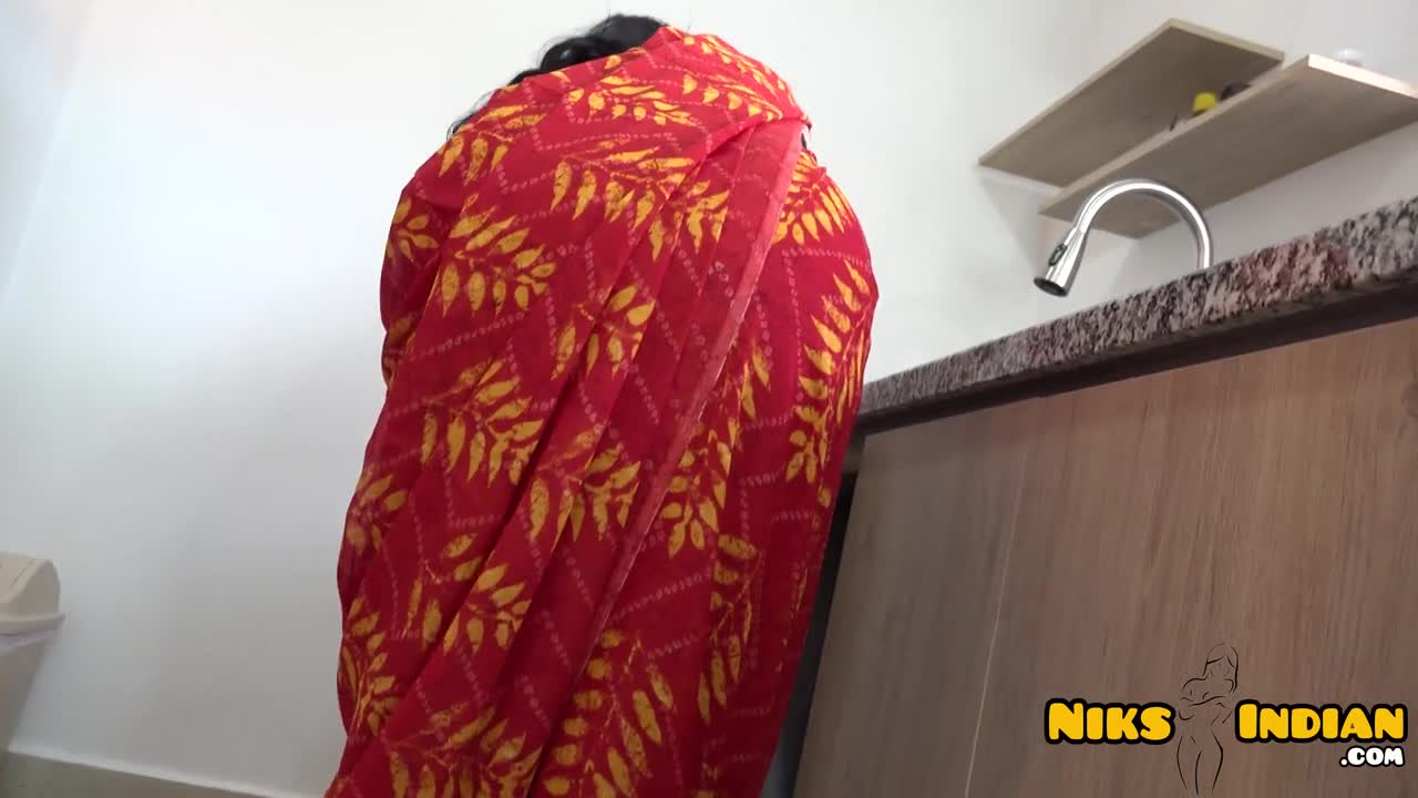 Watch Big Boobs Big Ass Desi Bhabhi in Saree Fucked by Harami Devar Short Sex Videos - Duration: 07:21 | ePornNEW.