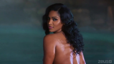 Joseline Hernandez Nude In Pool (Joselines Cabaret)