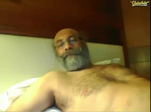 Sikh Daddy Cums