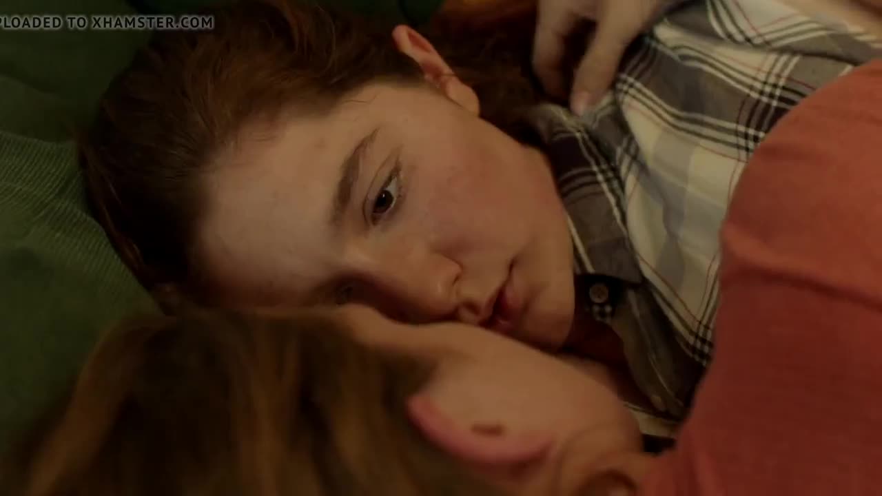 Watch Emma Kenney, Jess Gabor - Shameless S09E13 (2019) Short Sex Videos - Duration: 00:33 | ePornNEW.