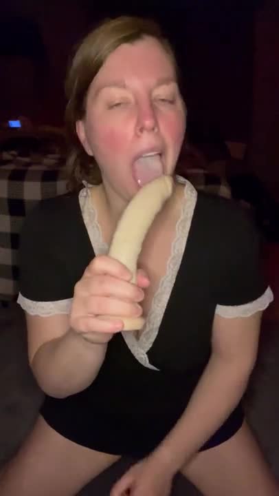 Watch Babysitter Caught Practicing Blowjob Skills for OF Short Sex Videos - Duration: 08:04 | ePornNEW.