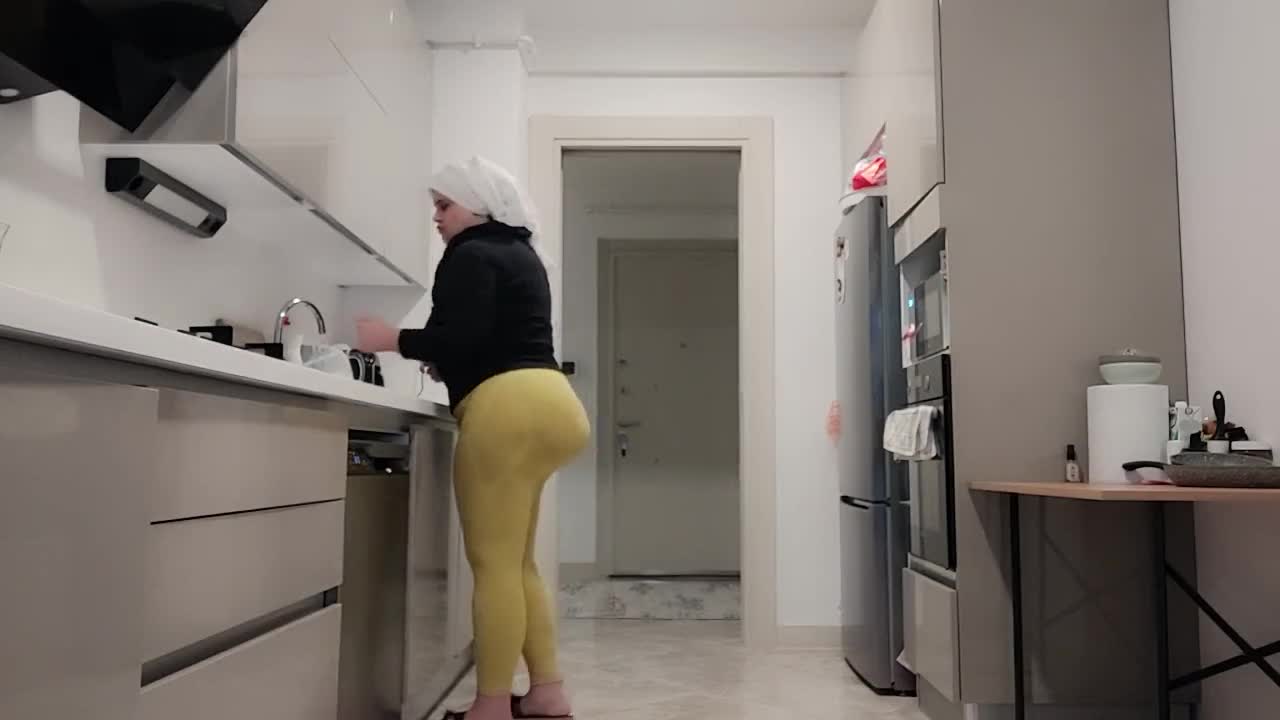 Watch my big ass stepmom caught me watching at her ass Short Sex Videos - Duration: 05:38 | ePornNEW.