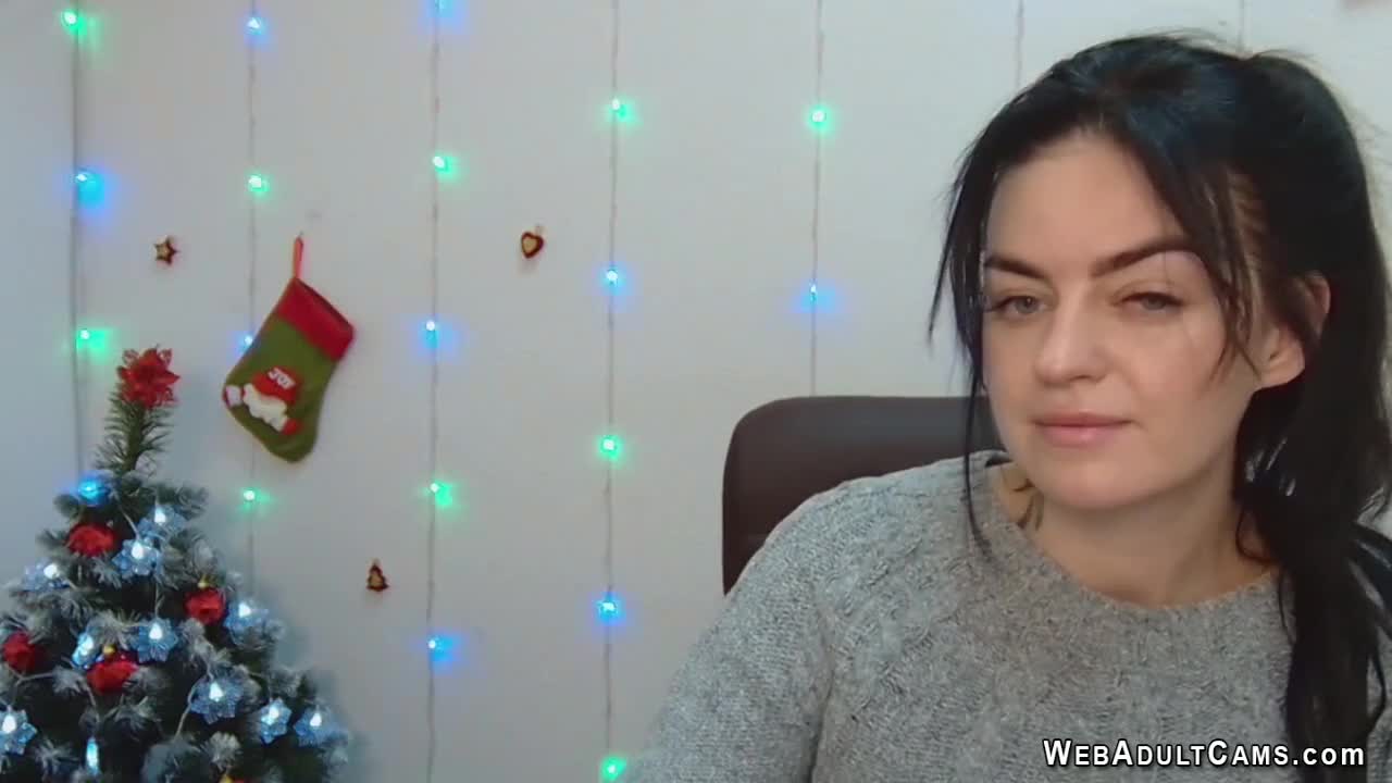 Watch Dark haired amateur Ukrainian babe on webcam Short Sex Videos - Duration: 05:05 | ePornNEW.