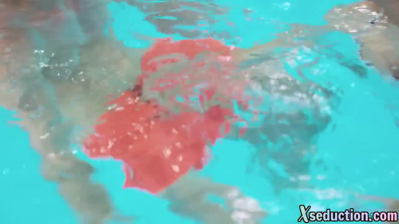 Watch Seducing bikini babe pleasing BF cock with wet muff in pool Short Sex Videos - Duration: 07:55 | ePornNEW.