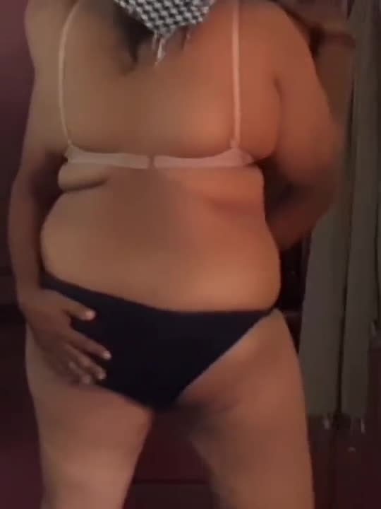 Watch Indian aunty enjoyed dogy Short Sex Videos - Duration: 04:25 | ePornNEW.