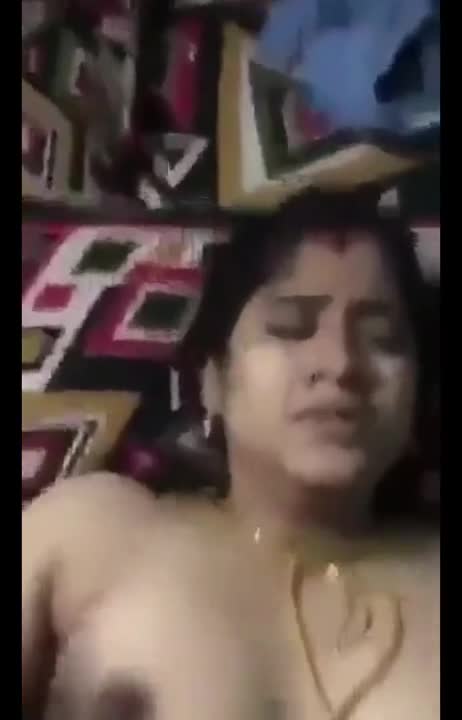 Watch Indian tamil aunty girija leaked video(old) Short Sex Videos - Duration: 02:41 | ePornNEW.