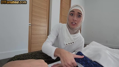 Arab amateur hijab deepthroating in POV be4 riding in 3some