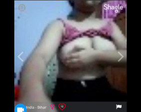 Tamil bhabi showing her figure on video call