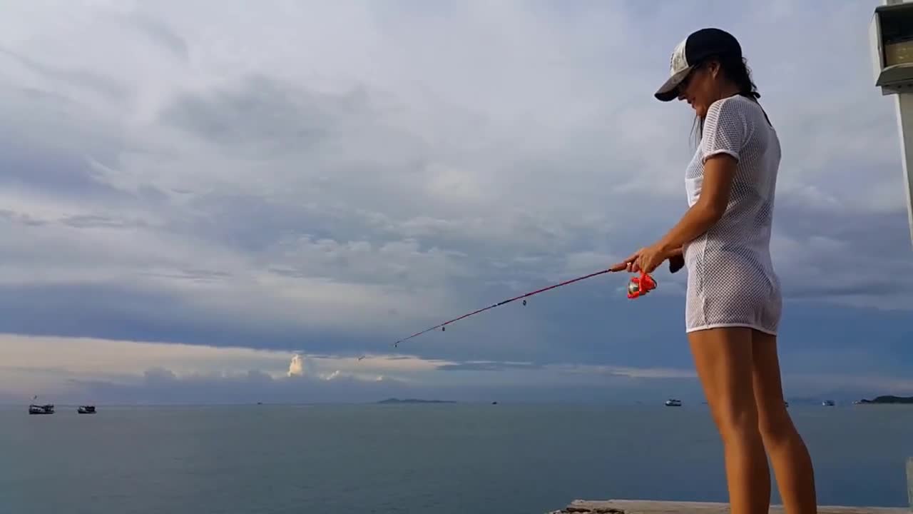 Watch Fishing Naked: Public Adult Adventure with Sex Toys Short Sex Videos - Duration: 04:44 | ePornNEW.