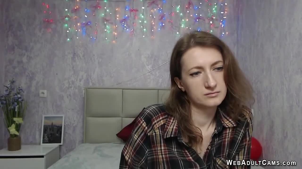 Watch Brunette babe KlaraDreval unbuttons her shirt and flashes lingerie on webcam Short Sex Videos - Duration: 05:05 | ePornNEW.