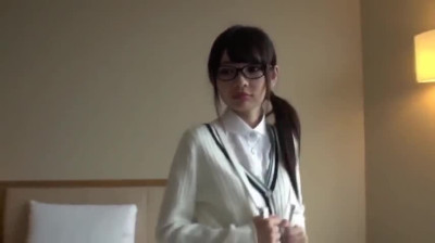 Atomi Shuri 2015 APKH-004 Nerdy Teen 3825