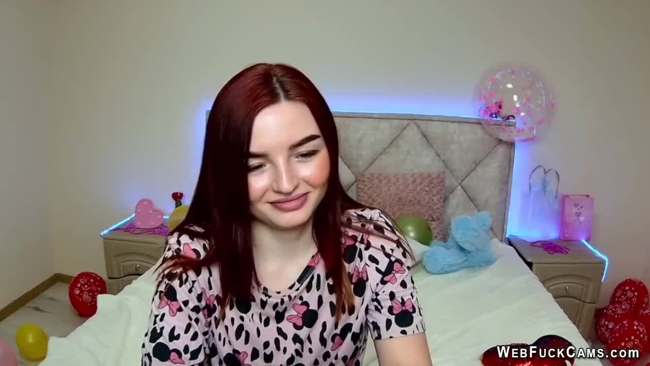 Watch Solo redhead amateur babe NicolPot have fun on webcam Short Sex Videos - Duration: 05:03 | ePornNEW.