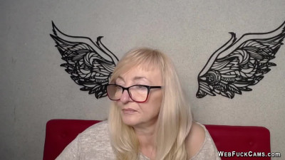 Blonde amateur MILF with glasses chatting on webcam show