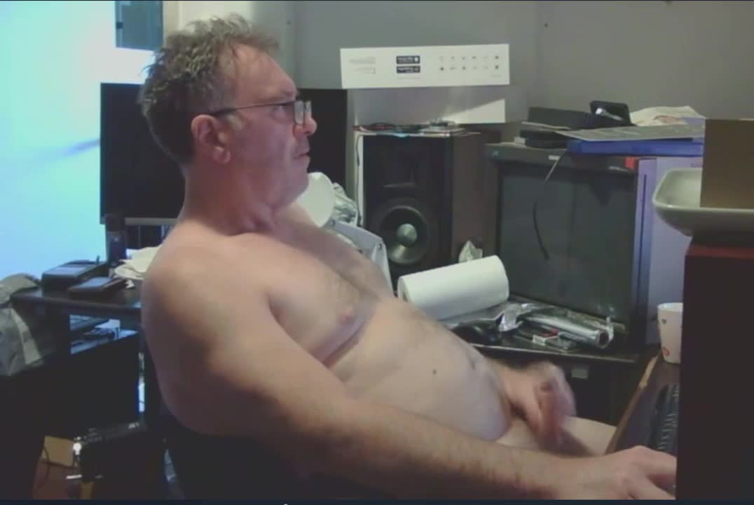 Watch Aussie Grandpa Cums Short Sex Videos - Duration: 02:10 | ePornNEW.