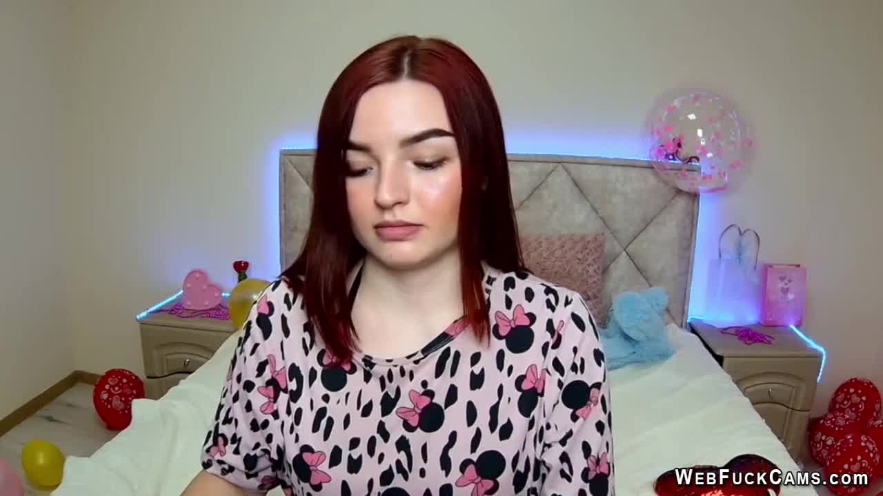 Watch Redhead webcam girl NicolPot performing solo for fans Short Sex Videos - Duration: 05:01 | ePornNEW.