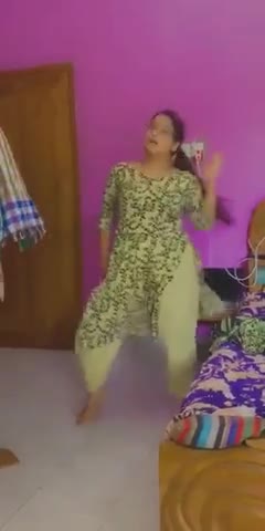 Watch Mumbai Girlfriend Hot Dance. Short Sex Videos - Duration: 00:55 | ePornNEW.