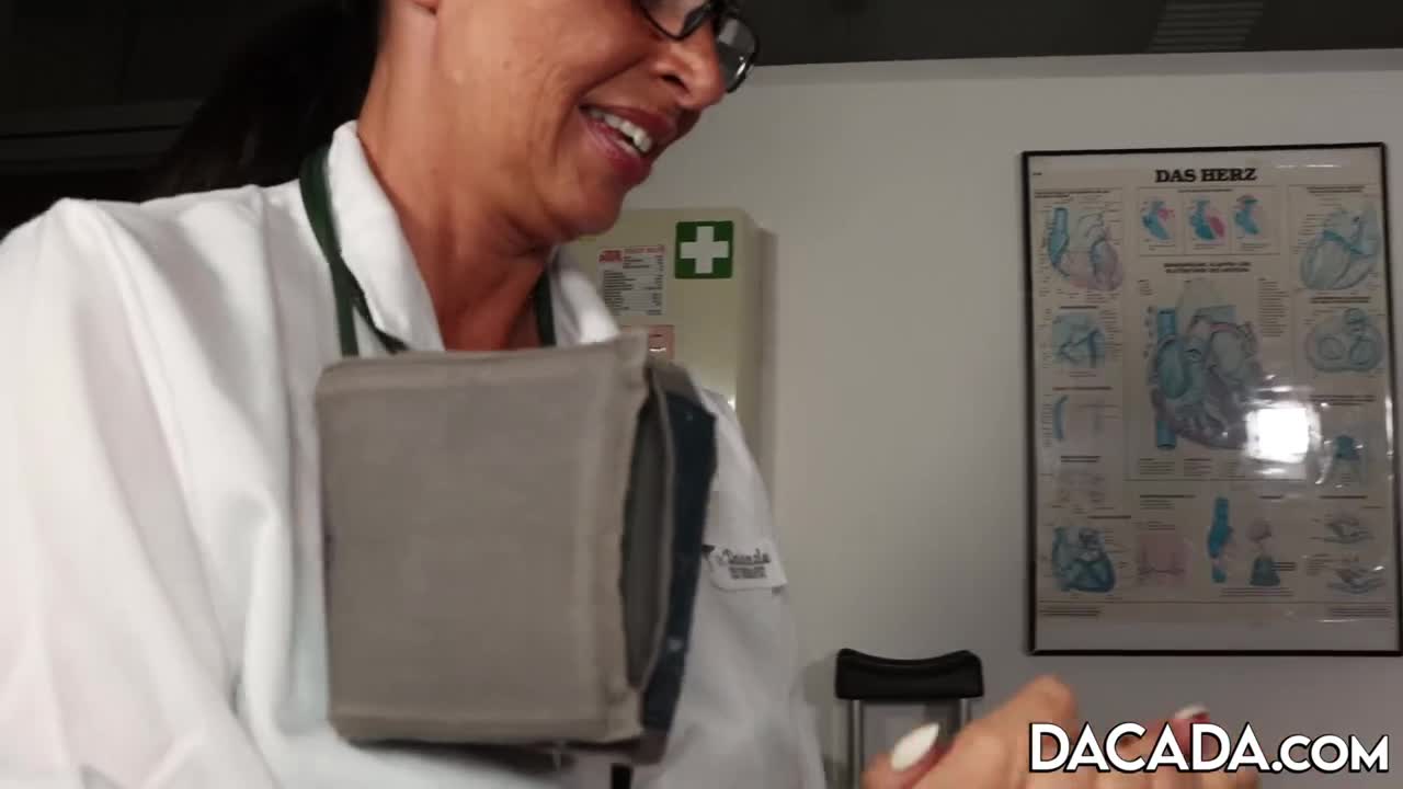 Watch Nurse DaCada gets your temperature up Short Sex Videos - Duration: 06:18 | ePornNEW.