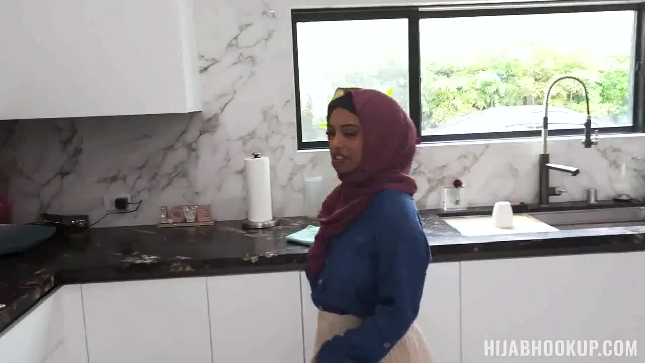 Watch Hijab wife is willing to do anything to save her marriage Short Sex Videos - Duration: 54:26 | ePornNEW.