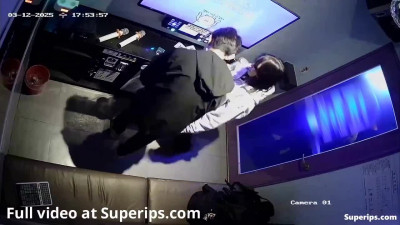 IPCAM – Korean college couple at a karaoke