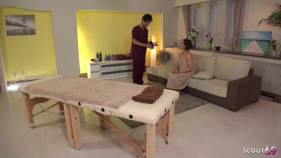 Japanese MILF fucked at Massage Parlour