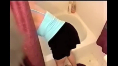 Stepsister 21 shaving legs and twat (spy cam)
