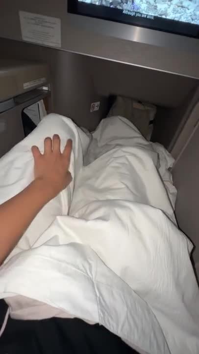 Watch Hot sexy slut masturbating in business class flight! bunnybrownie!public flashing Short Sex Videos - Duration: 06:43 | ePornNEW.