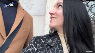 Eva pokes with a stranger in risky, outdoor Venice - XXX!