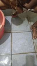 Tamil wife show on saree pussy and shaving