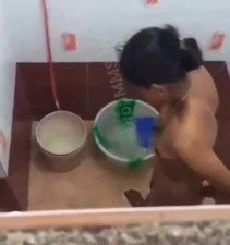 Tamil Aunty Saree Bath Hidden Spy caught