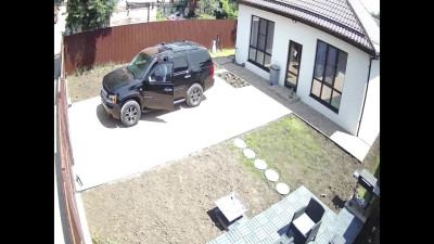 Der vollbusige Teenager erwischte BFs Schwanz im Freien!