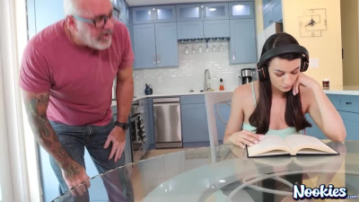 Older DILF Likes to Bang Her