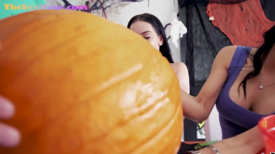 Halloween busty MILFY riding stud after pumpkin designing