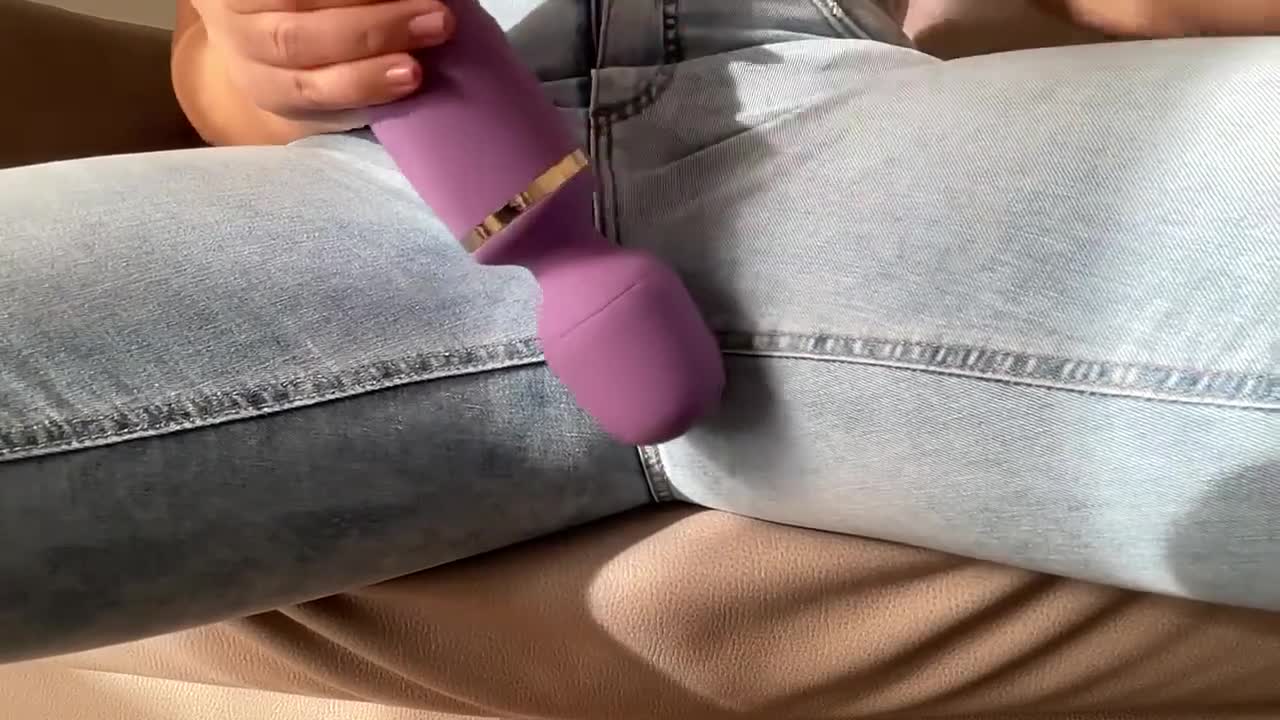 Watch Little Kathy squirting in her tight jeans- Squirting Orgasm Short Sex Videos - Duration: 06:17 | ePornNEW.