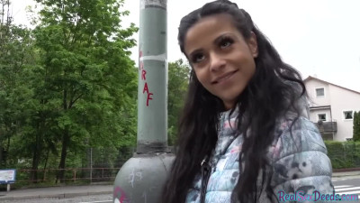 Reality public slut POV fucked 4 cash outdoor after casting