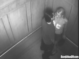 Secret elevator slut sucks dick