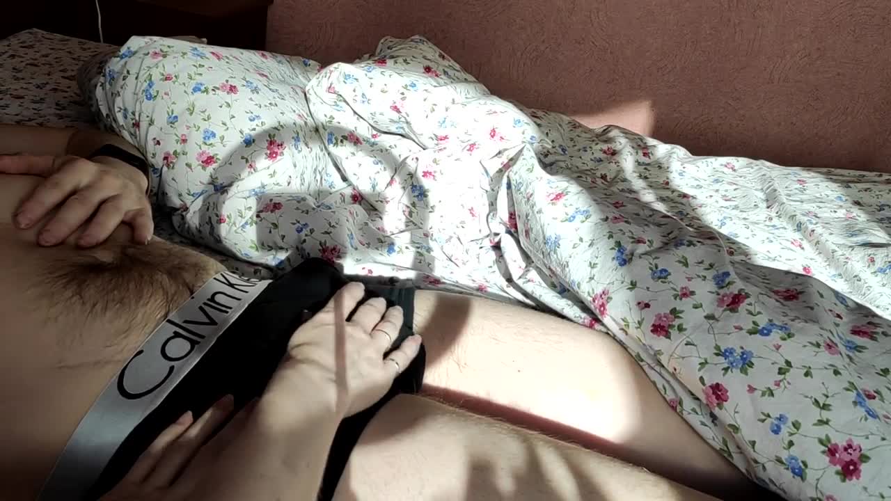 Watch Good morning. Wife woke up with caresses Short Sex Videos - Duration: 05:17 | ePornNEW.