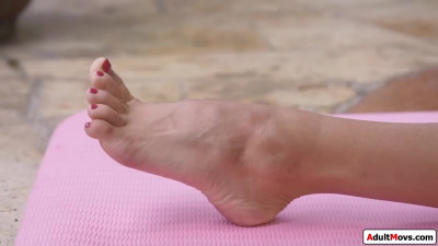 Lili Charmelle is toe sucked and footjob