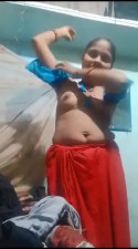 Desi prostitute changing saree