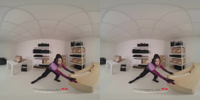 Busty Billie Star As HAWKEYE KATE BISHOP Being Tested VR Porn