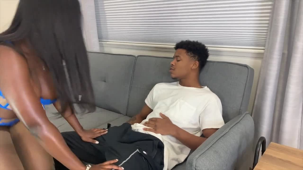 Watch Step Mom didnt want to let Lil d get some Rest said she had sum to make him feel even better pt 1 Short Sex Videos - Duration: 10:41 | ePornNEW.