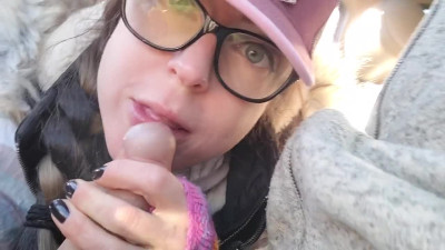 Parking Lot Blowjob Ends in a Cum Bubble Mouthpie