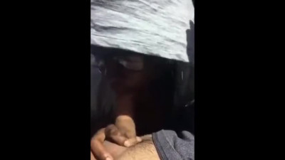 Black girl suck her white boyfriend in car